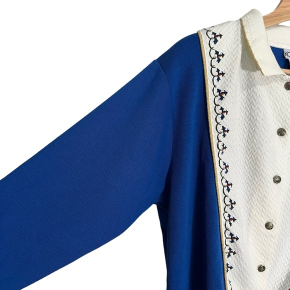 Vintage Koret 80s 90s Cottagecore Embroidered Blue and white collared sweater - Picture 5 of 13
